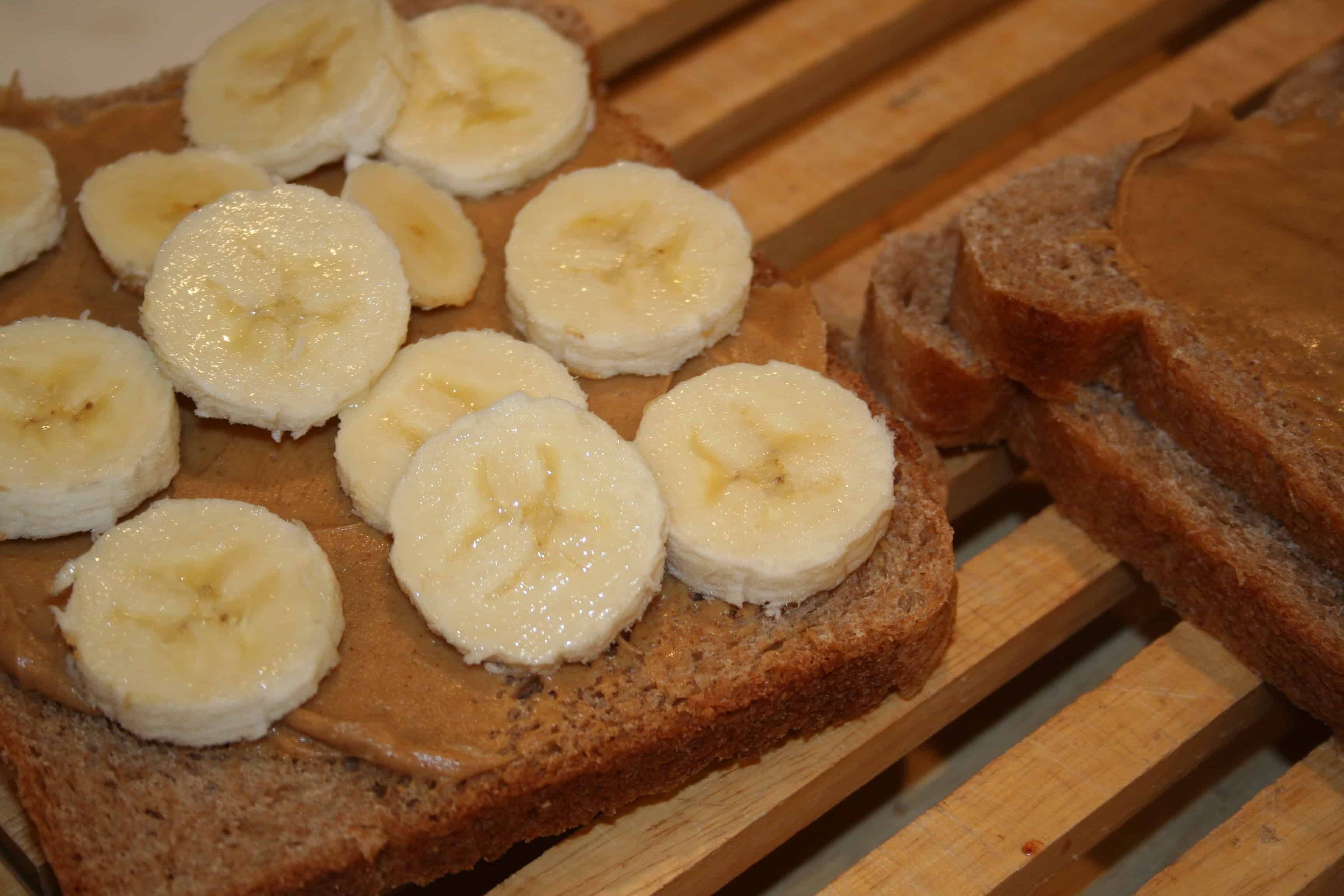 No egg breakfast: peanut butter toast with banana slices