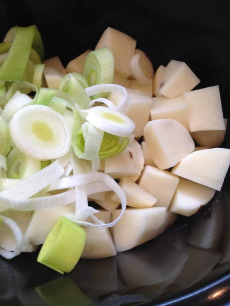 Slow cooker potato leek soup 