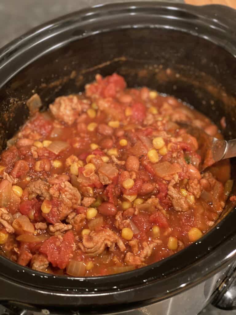 Easy and Healthy Turkey Chili, in the crock pot